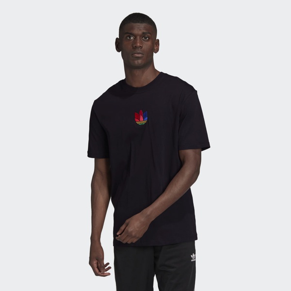 camiseta adidas colorida