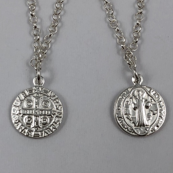 Pulseira com Medalhas de São Bento em Prata 925