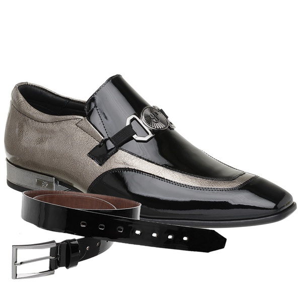sapatos ouro velho
