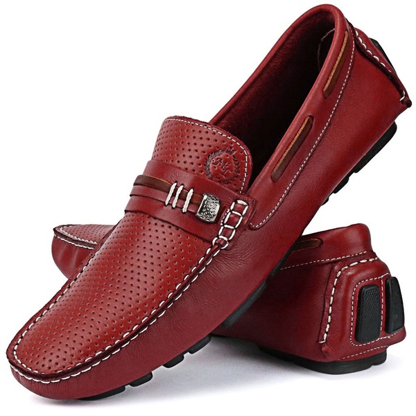 Mocassim Masculino em Couro Latego Furadinho Preto | MRLIGHT CALCADOS