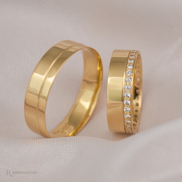 Aliança de Casamento em Ouro 18k 6mm modelo Julieta