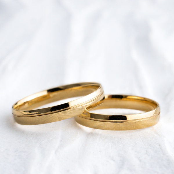 Aliança de Casamento em Ouro 18k 3mm modelo Português Abaulada