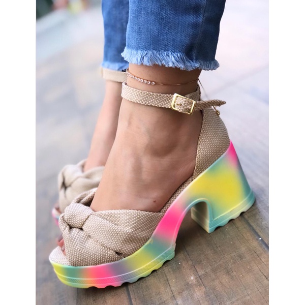 sandalia tratorada atacado