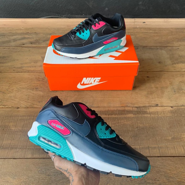 tenis nike rosa com verde