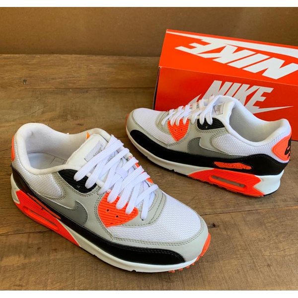 air max 90 cinza com laranja