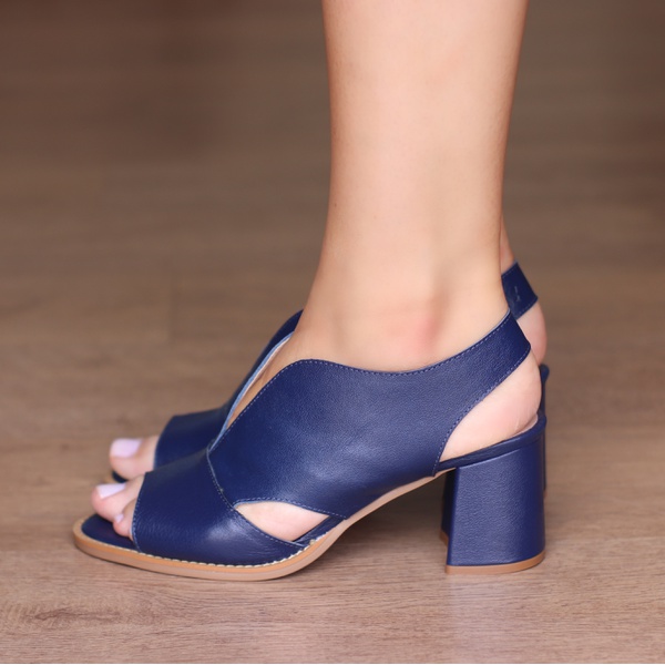 sandalia salto grosso azul