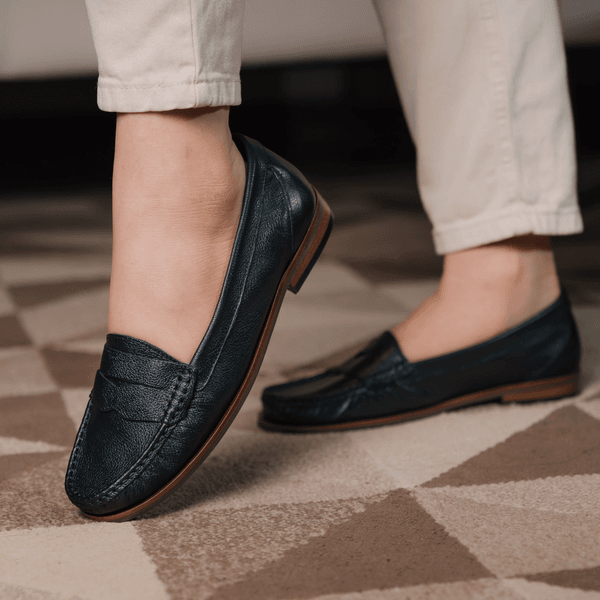 Mocassim Feminino Clássico em Couro Cor Preta