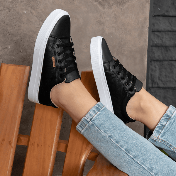 Tênis Couro Feminino Sola Alta Preto Camerina