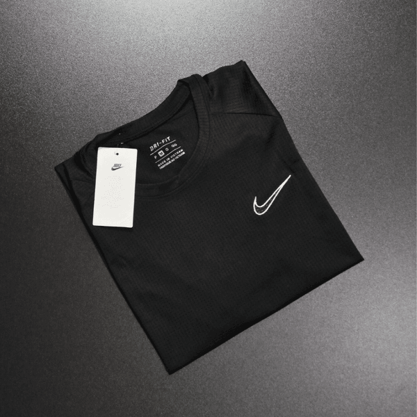 CAMISETAS DRI-FIT - PRETO