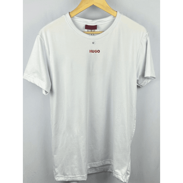 Camisa Peruana Hugo branca Escrita No Peito 