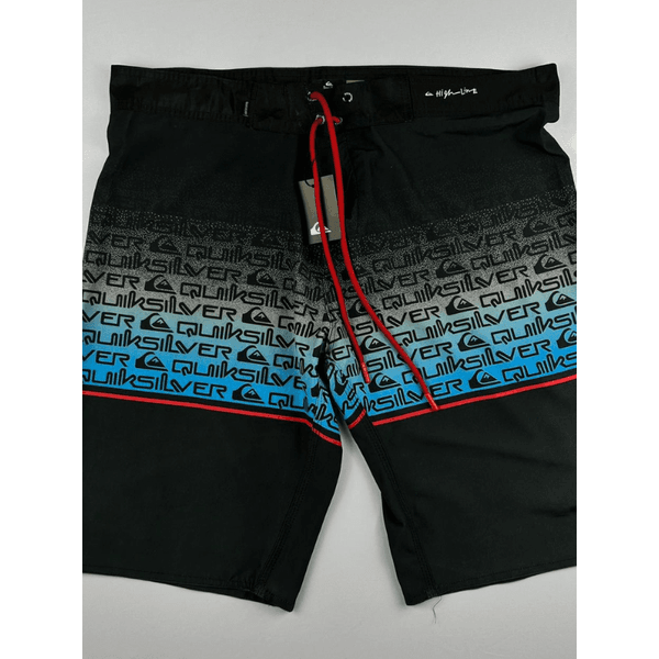 Bermuda Surf Quiksilver azul e preta