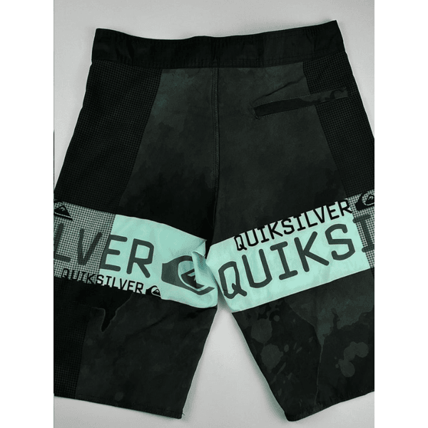 Bermuda Surf Quiksilver verde agua e preta