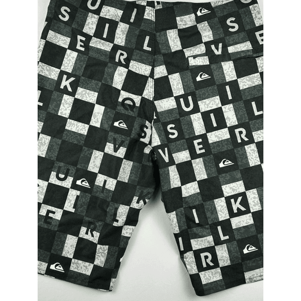 Bermuda Surf Quiksilver quadriculada 
