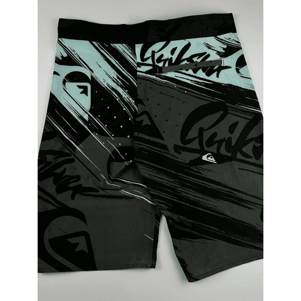 Bermuda Surf Quiksilver preta e verde