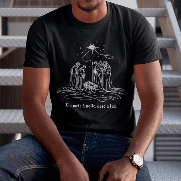 Camiseta Básica A Luz na Noite