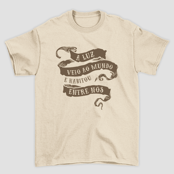 Camiseta Básica A Luz Que Habita