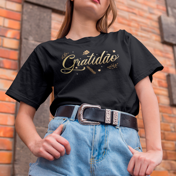 Camiseta Básica Gratidão Natal