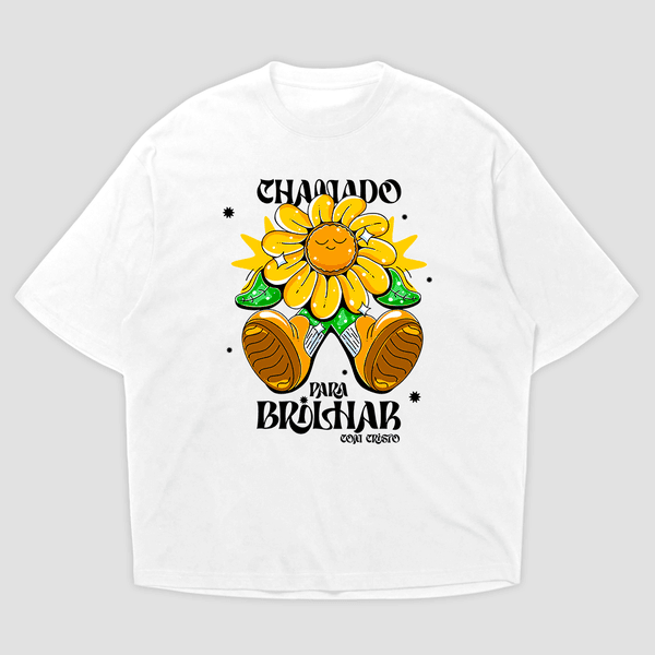 Camiseta Oversized Brilhar com Cristo