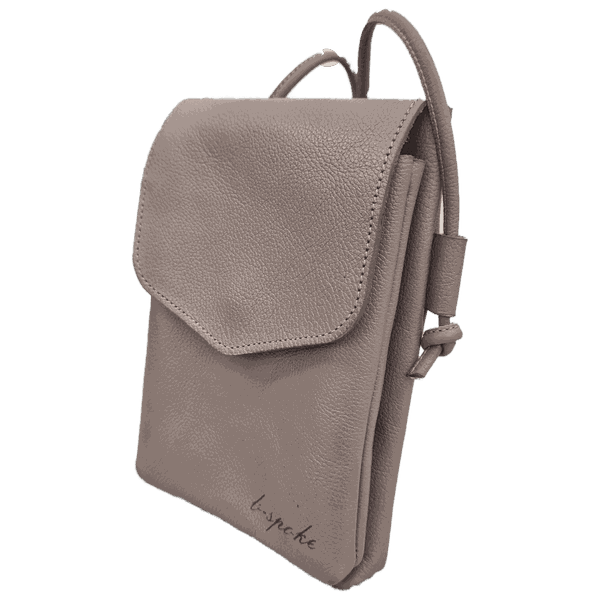 Bolsa Feminina PokeBag - Couro Legítimo - Fendi