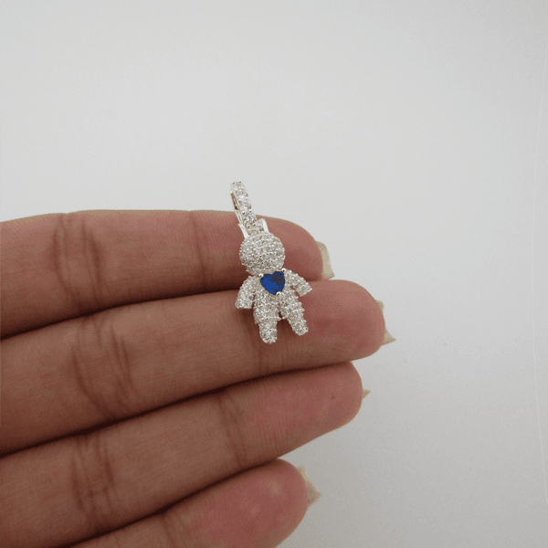 Pingente Menino Cravejado Zircônia Coração Safira Argola Cravejada De Click