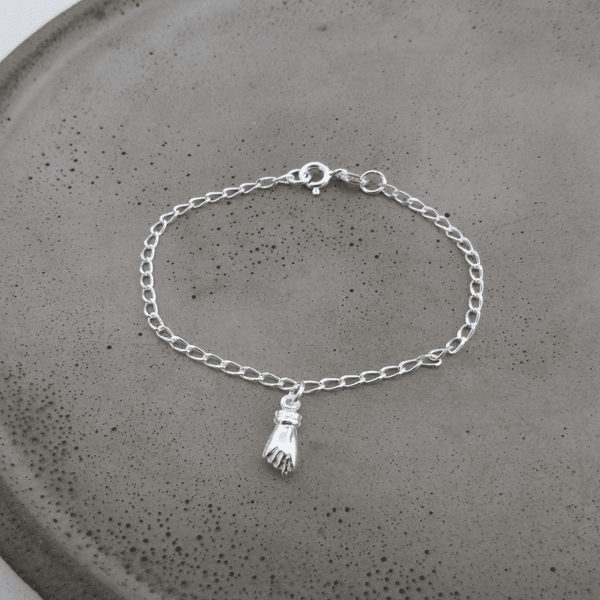 PULSEIRA INFANTIL COM 1 FIGA PENDURADA CORRENTE ELOS ALONGADOS