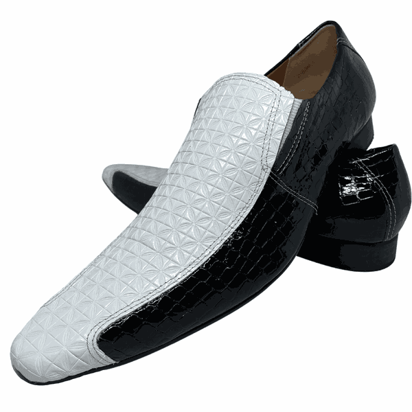 Mocassim em Couro Fly Preto Estrelado Branco Laka Ref : D609