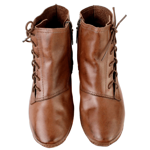 Bota Ortopédica Feminina em Couro Legítimo com Palmilha Gel - Castanho - Sola Castanho (AL035) 