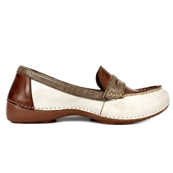 Mocassim Feminino em Couro Legítimo e Palmilha Gel - Off White/castanho/Bicolor Fendi - Sola Castanho (AL070) 