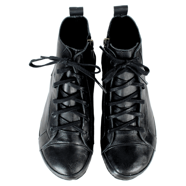 Bota Ortopédica Feminina em Couro Legítimo com Palmilha Gel - Preto - Sola Preta (BE027) 
