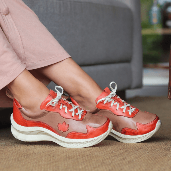 Tênis Feminino em Couro Legítimo com Palmilha em Gel - Fendi/Coral - Sola Off (CAF002) 