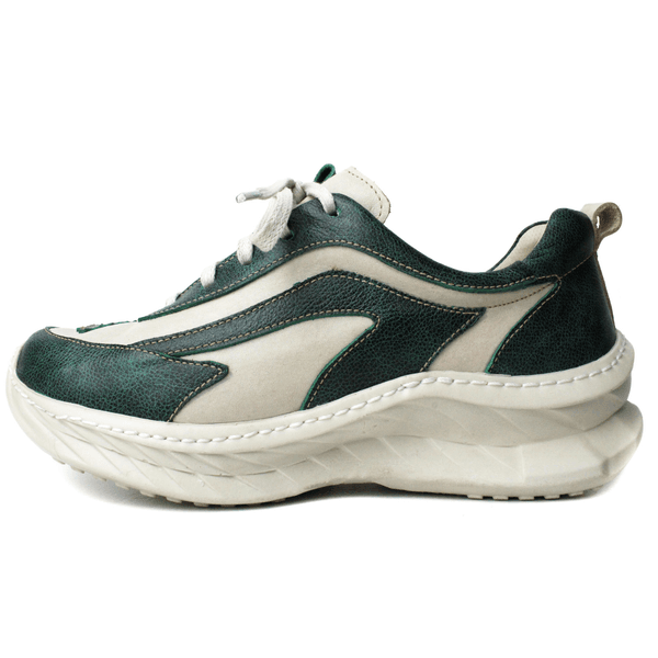 Tênis Feminino em Couro Legítimo com Palmilha em Gel - Off White/Bicolor Verde - Sola Off (CAF003)