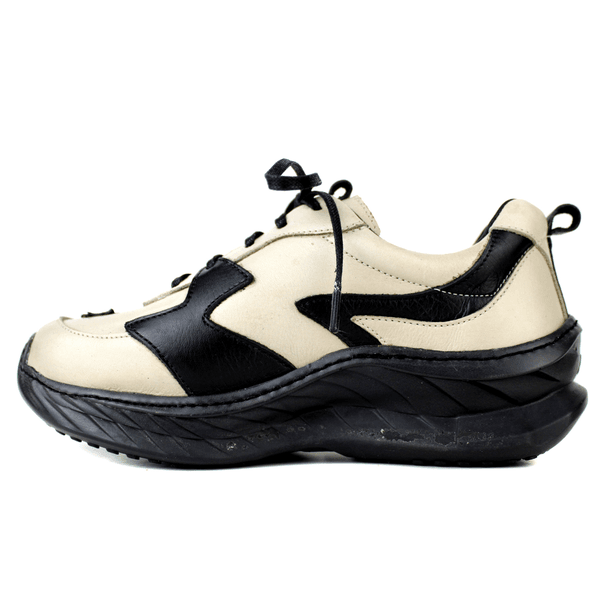 Tênis Feminino em Couro Legítimo com Palmilha em Gel - Off /Preto - Sola Preta (CAF005) 