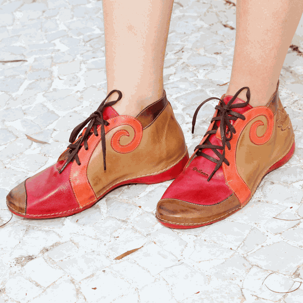 Bota Feminina Ortopédica de Couro Legítimo e Palmilha Gel - Caramelo/Vermelho (AL 022)