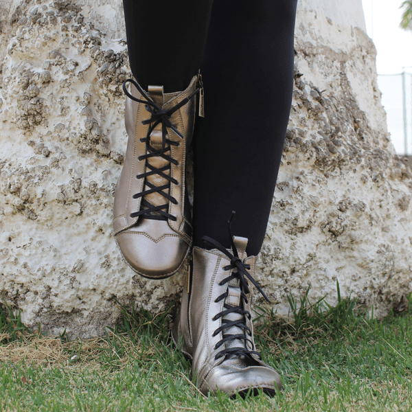 Bota Ortopédica Feminina em Couro Legítimo com Palmilha Gel - Onix - Sola Preta (AL034)
