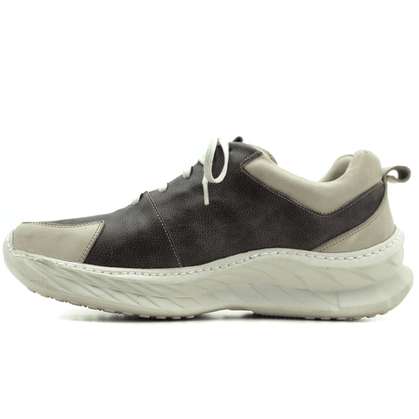 Tênis Masculino em Couro Legítimo com Palmilha em Gel - Bicolor Grafite - Off White (CAM001)