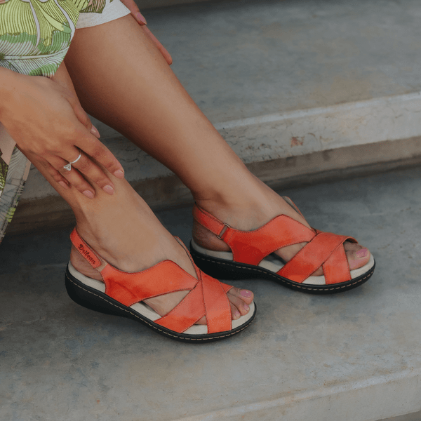 Sandália Feminina Anatômica de Couro Legítimo e Palmilha Gel - Coral (MA055)