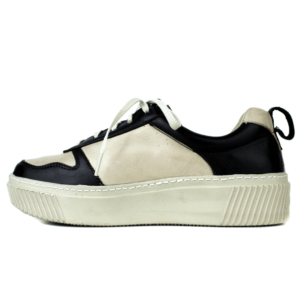 Tênis Feminino em Couro Legítimo com Palmilha em Gel - Off/ Preto - Sola Off (LEV001) 