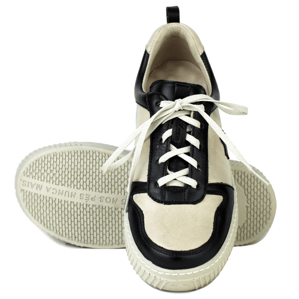 Tênis Feminino em Couro Legítimo com Palmilha em Gel - Off/ Preto - Sola Off (LEV001) 