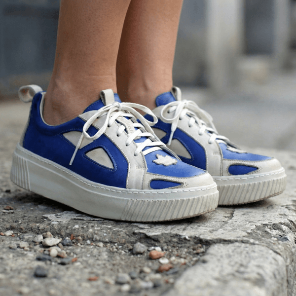 Tênis Feminino em Couro Legítimo com Palmilha em Gel - ROYAL /OFF - SOLA OFF (LEV004) 