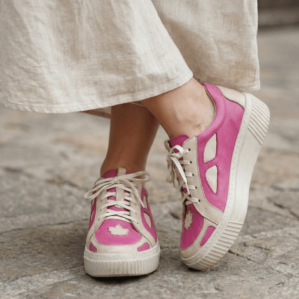 Tênis Feminino em Couro Legítimo com Palmilha em Gel - VIOLETA /OFF - SOLA OFF (LEV004) 