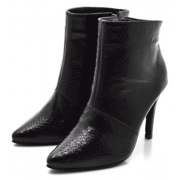 Bota Cano Médio Bico Fino Preto