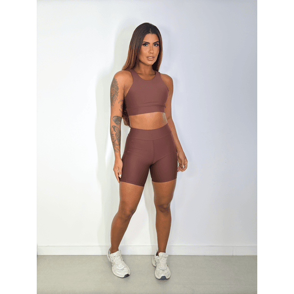 Conjunto Shorts Bolso Top Camiseta Marrom 