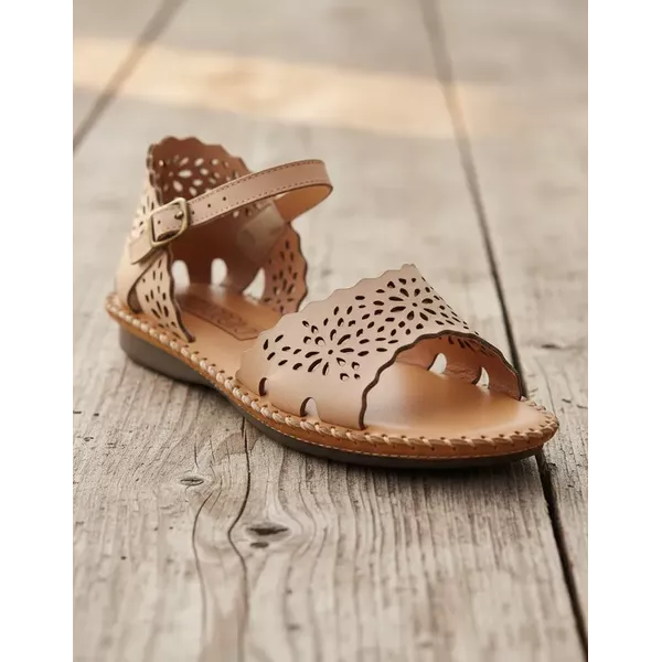 Sandália Rasteira em Couro Taupe