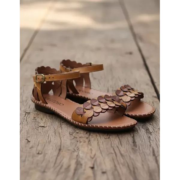 Sandália Rasteira em Couro Whisky Conhaque