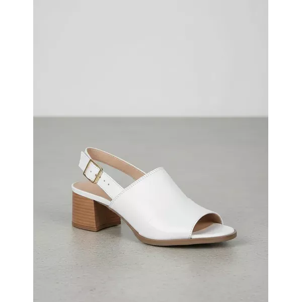 Sandália de Salto em Couro Branco