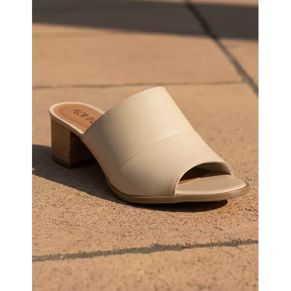 Sandália de Salto em Couro Nude