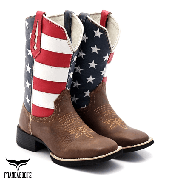 BOTA TEXANA BICO QUADRADO BORDADA BANDEIRA - FRANCA BOOTS