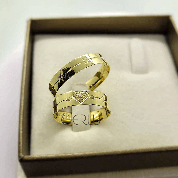Par de Alianças Trabalhadas 5 mm em Ouro 18K