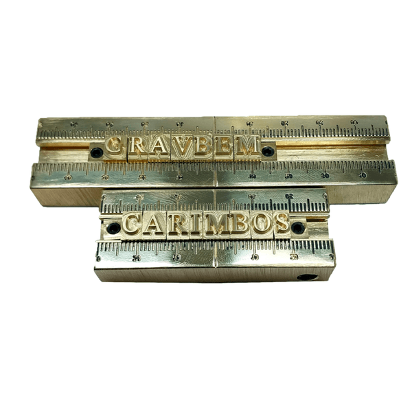 Carimbo Clichê Alfabeto com 26 letras de 7mm + base 10cm x 2,5 cm