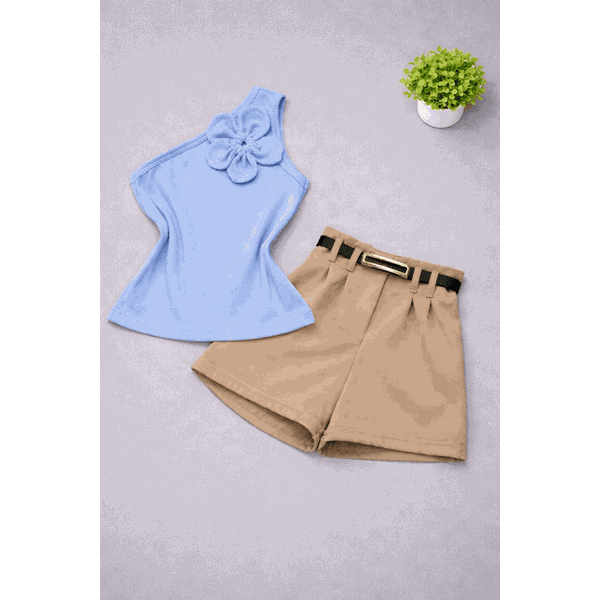 Conjunto Blusa Flor Azul+ Short Bege Bela 